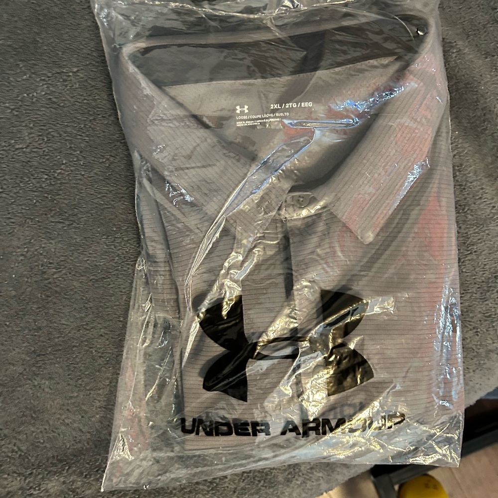 NWT - Men’s Under Armour Tech Polo